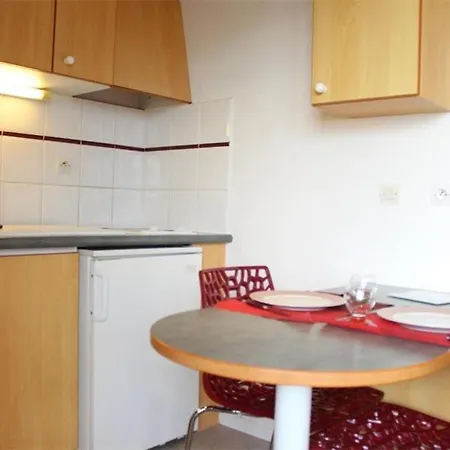 Appt La Rochelle - Lr010-212 Apartment La Rochelle (Charente-Maritime)